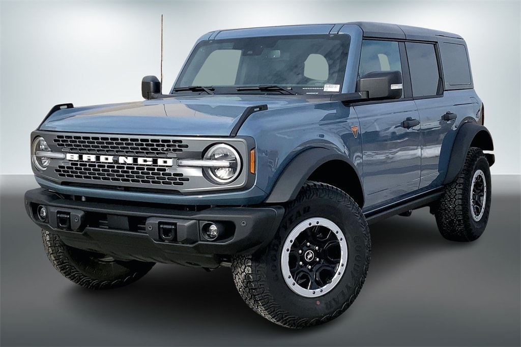New 2025 Ford Bronco Badlands SUV