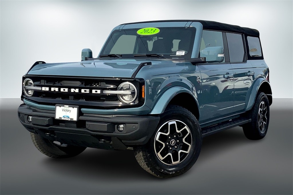 Used 2023 Ford Bronco 4-Door Outer Banks with VIN 1FMEE5DP7PLA81238 for sale in Kansas City