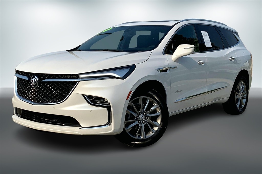Used 2024 Buick Enclave Avenir with VIN 5GAEVCKW5RJ122808 for sale in Kansas City
