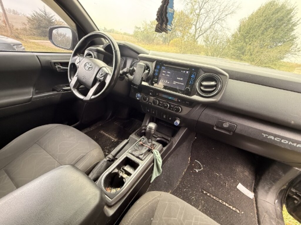 Used 2016 Toyota Tacoma TRD Off-Road Truck