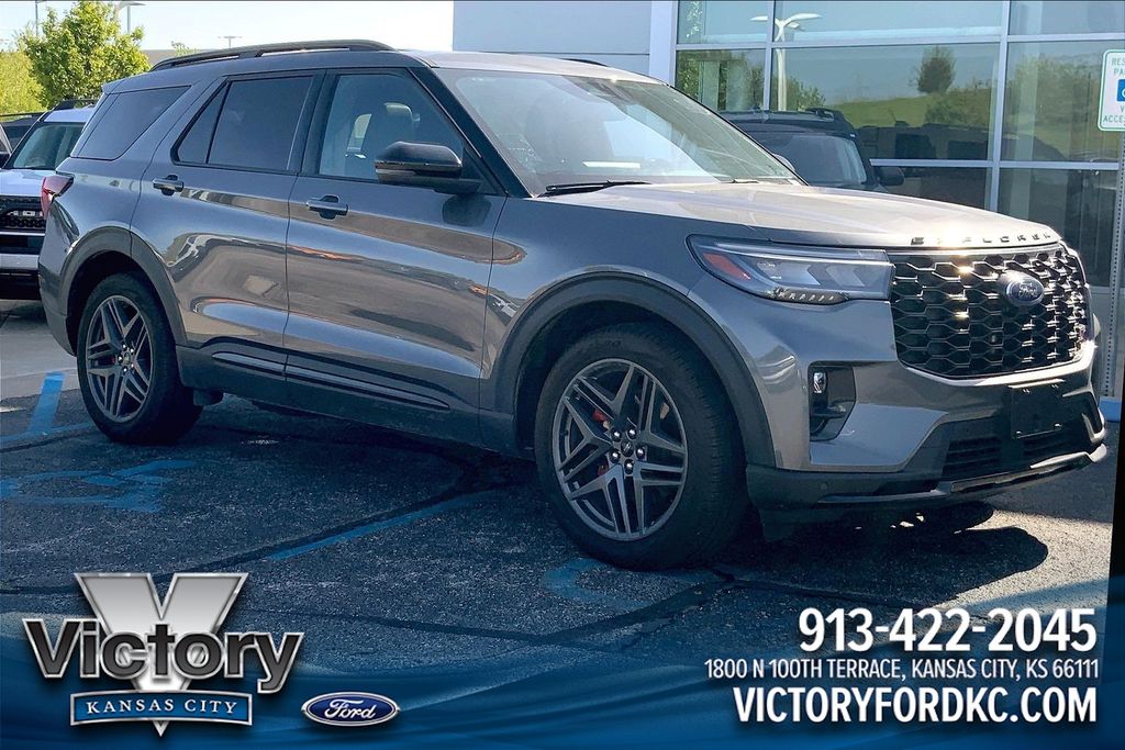 2025 Ford Explorer ST 4WD (PL535)'s photo