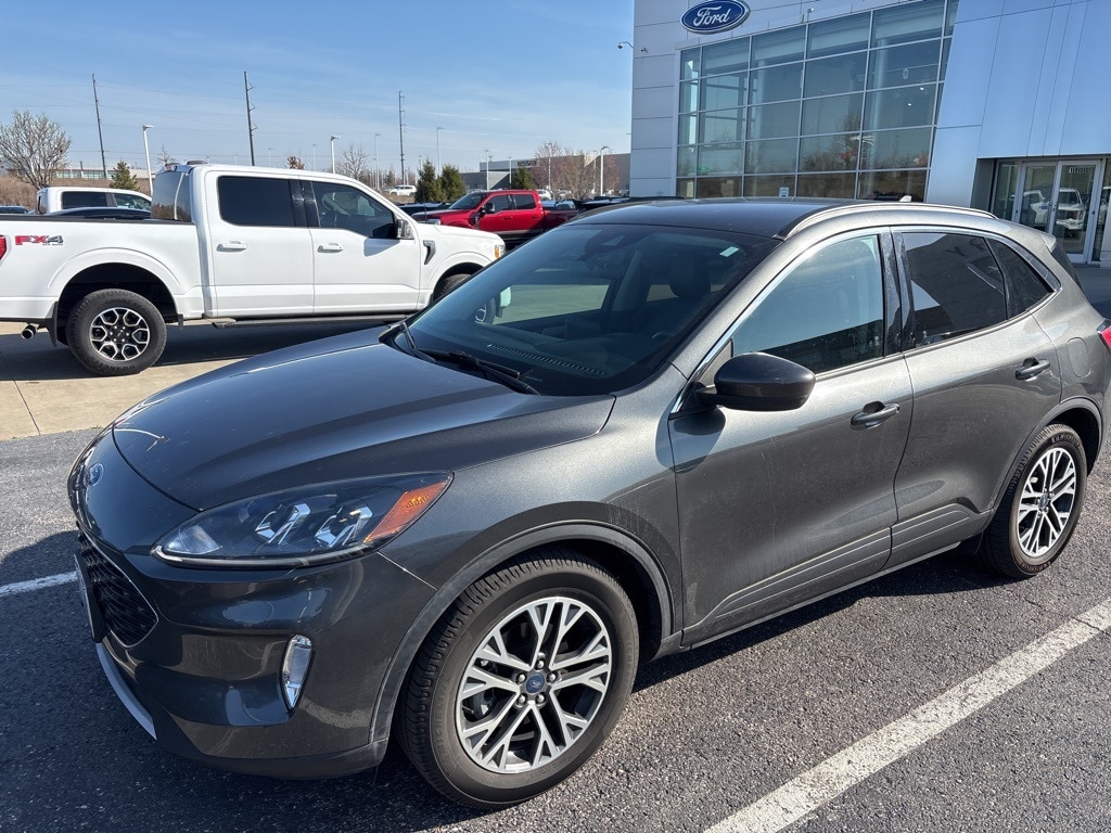 2020 Ford Escape SEL