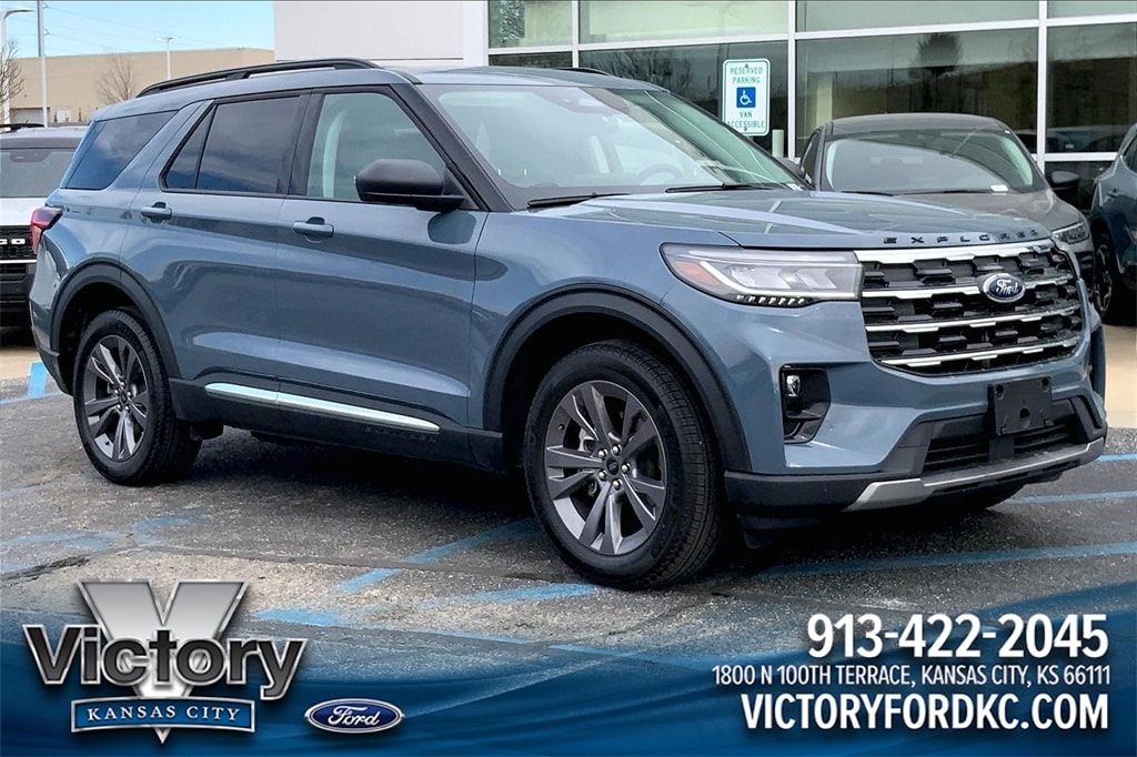 Used 2025 Ford Explorer Active SUV