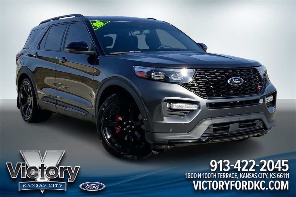 2020 Ford Explorer ST's photo