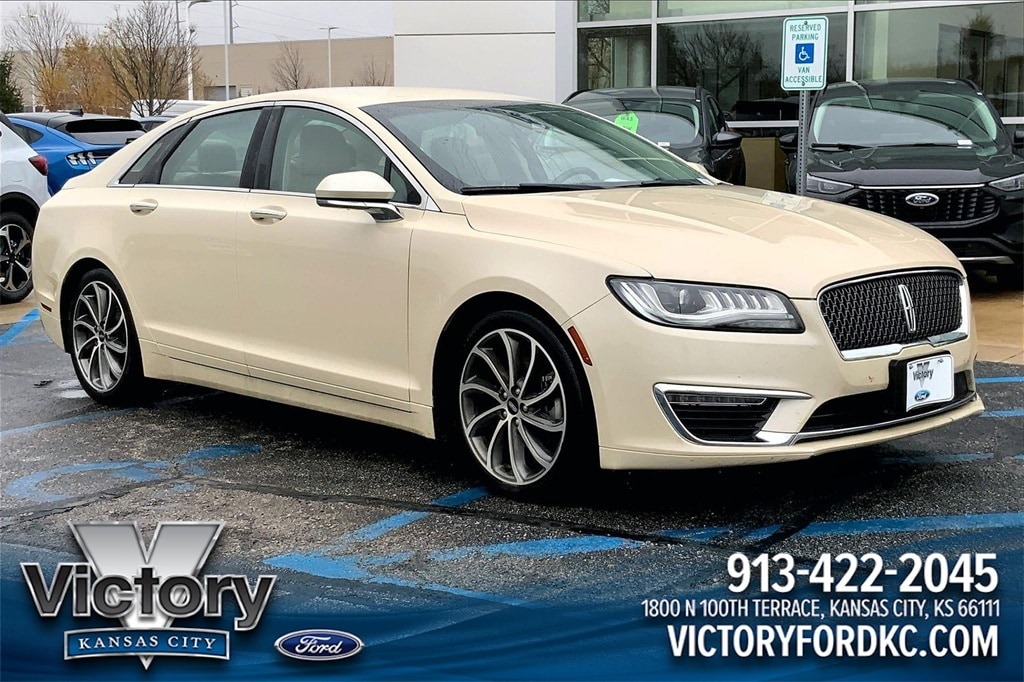 2018 Lincoln MKZ Base/Premiere