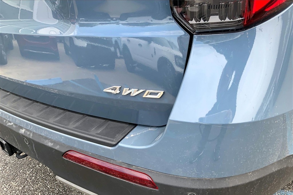 Used 2025 Ford Explorer Active SUV