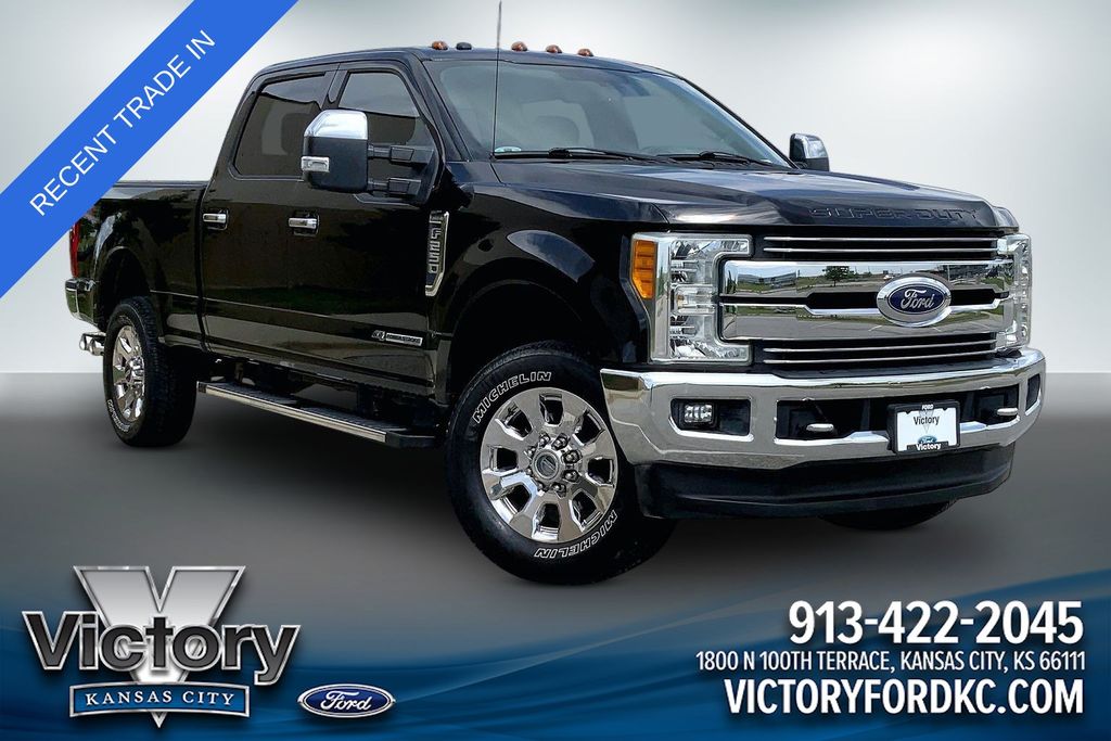 2017 Ford F-250 Lariat 4x4 Crew Cab 6-3/4' Box's photo