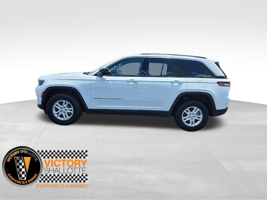 2023 Jeep Grand Cherokee Laredo - Photo 8