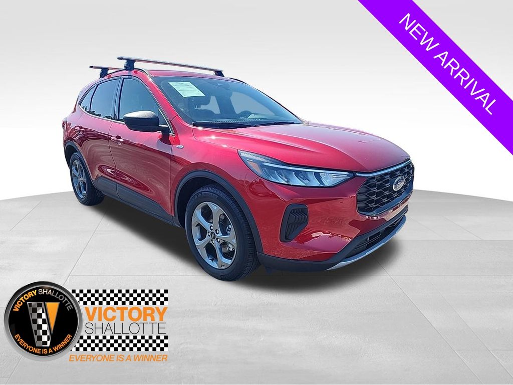 2025 Ford Escape ST-Line FWD's photo