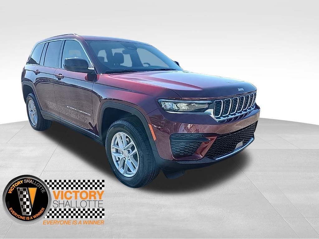 2025 Jeep Grand Cherokee Laredo's photo