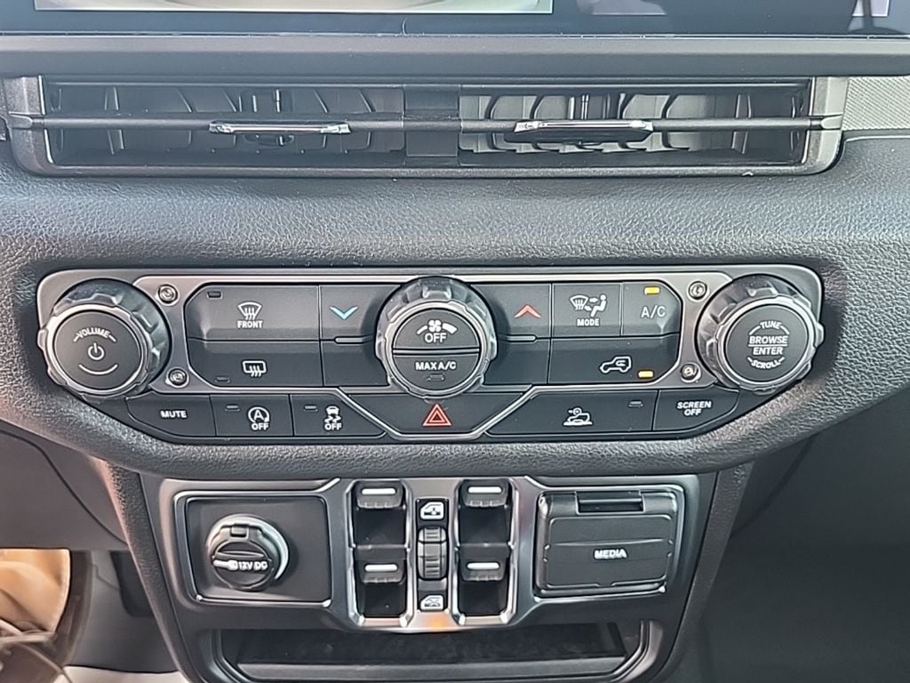 New 2026 Jeep Wrangler 4-DOOR SPORT S Sport Utility