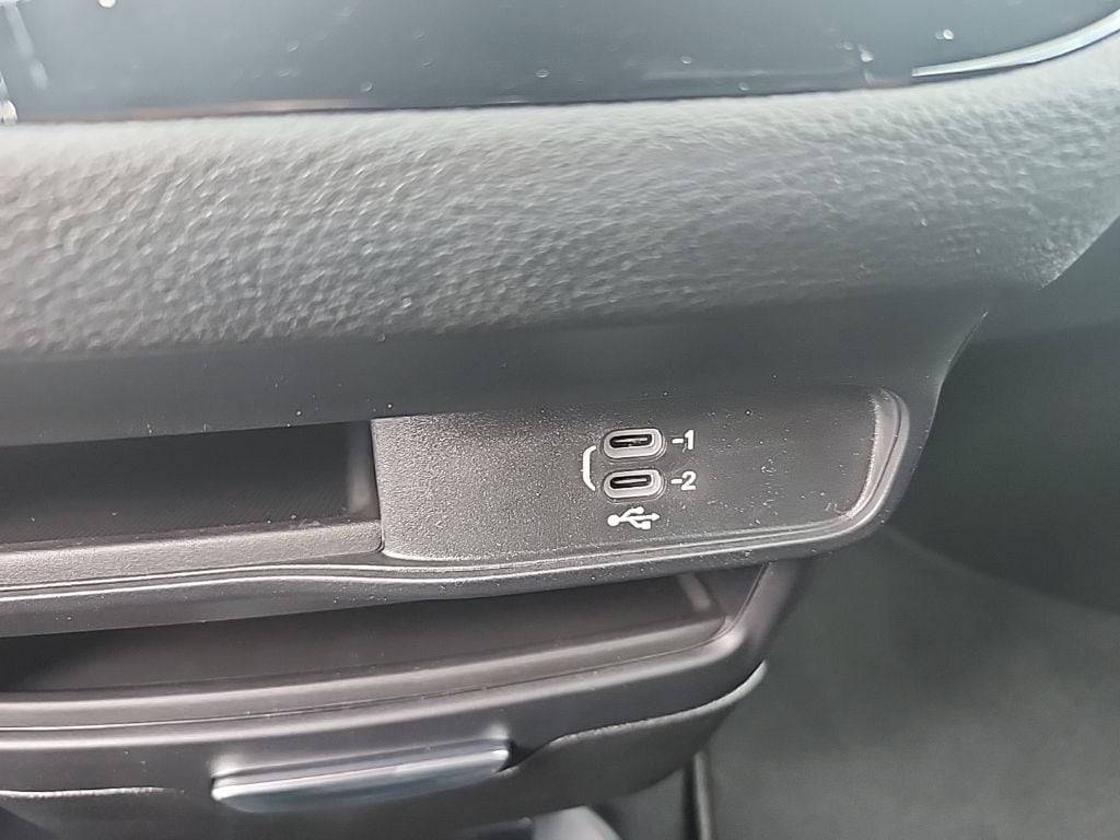 2026 Chrysler Pacifica Select - Photo 36