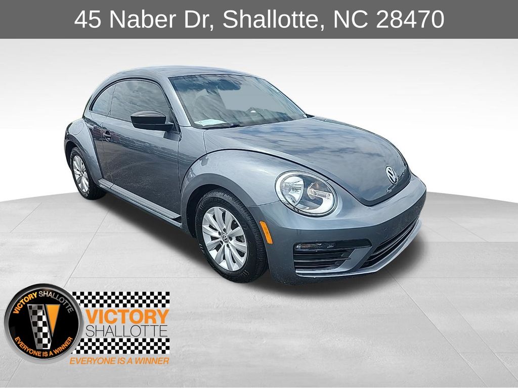 2017 Volkswagen Beetle 1.8T S Auto's photo