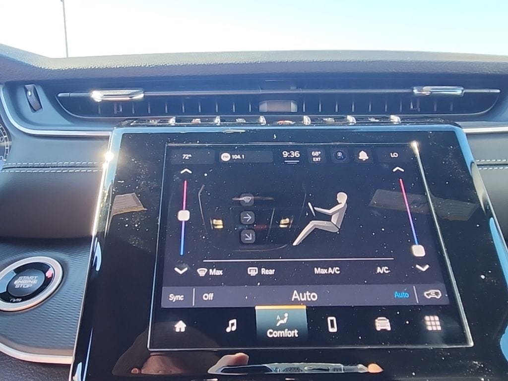 New 2025 Jeep Grand Cherokee LAREDO X 4X2 Sport Utility