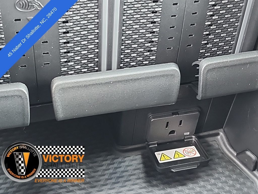 New 2026 Ram 1500 LARAMIE CREW CAB 4X4 5'7 BOX Pickup