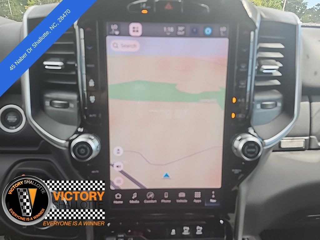 New 2025 Ram 1500 BIG HORN CREW CAB 4X4 5'7 BOX Pickup