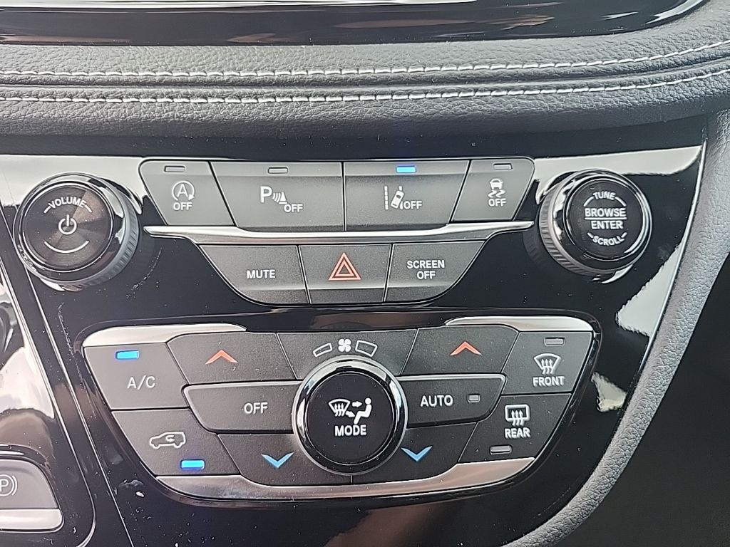 2026 Chrysler Pacifica Select - Photo 34