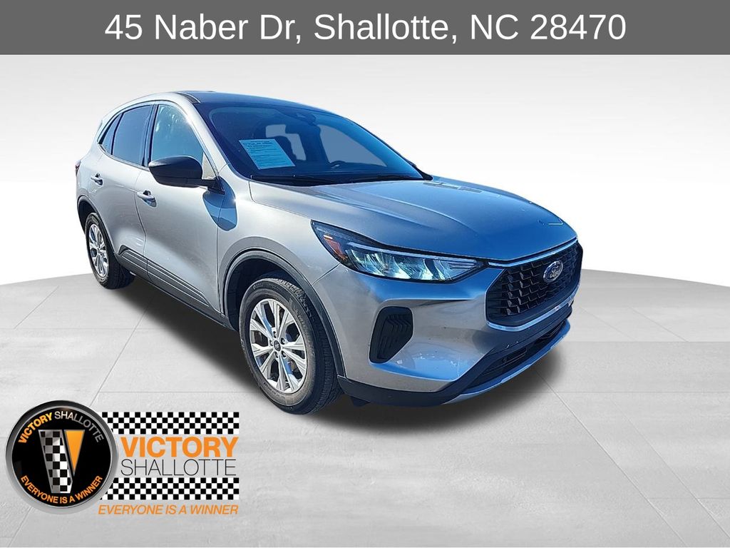 2024 Ford Escape Active's photo