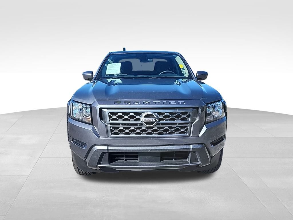 2023 Nissan Frontier SV photo 3