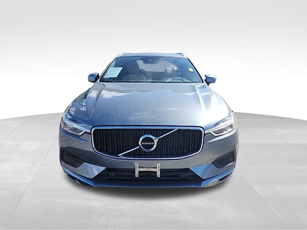 2019 Volvo XC60 T6 Momentum photo 2