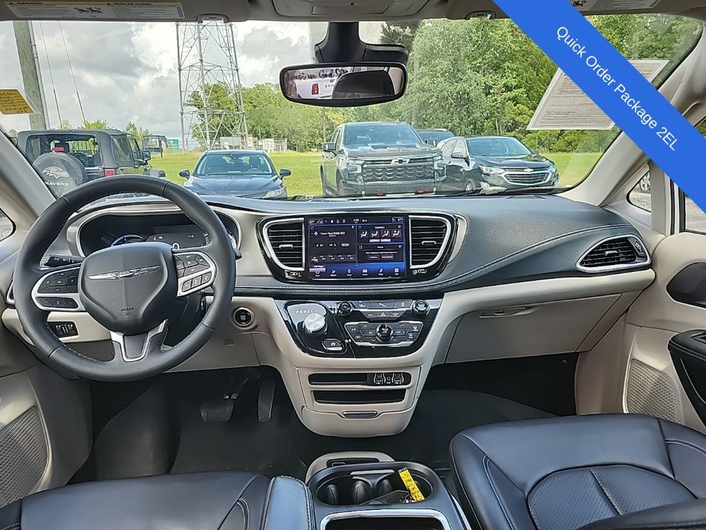Used 2023 Chrysler Pacifica Plug-In Hybrid Touring L Van Passenger Van