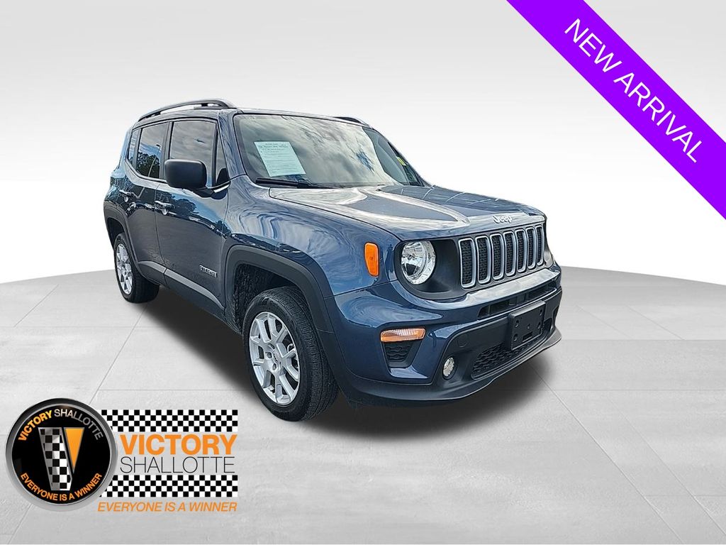 2023 Jeep Renegade Latitude's photo