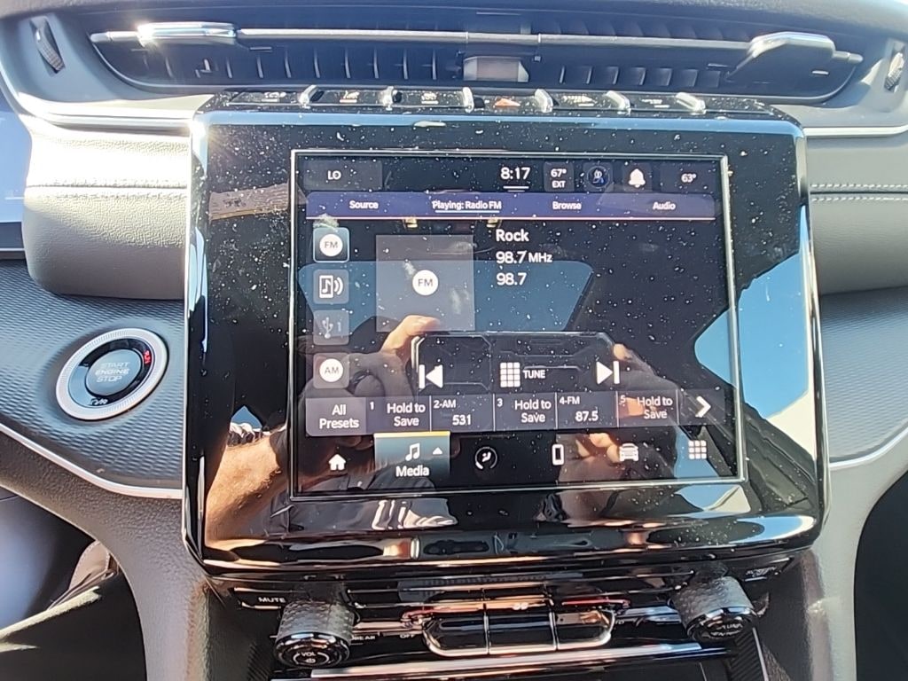 New 2025 Jeep Grand Cherokee L LAREDO X 4X4 Sport Utility