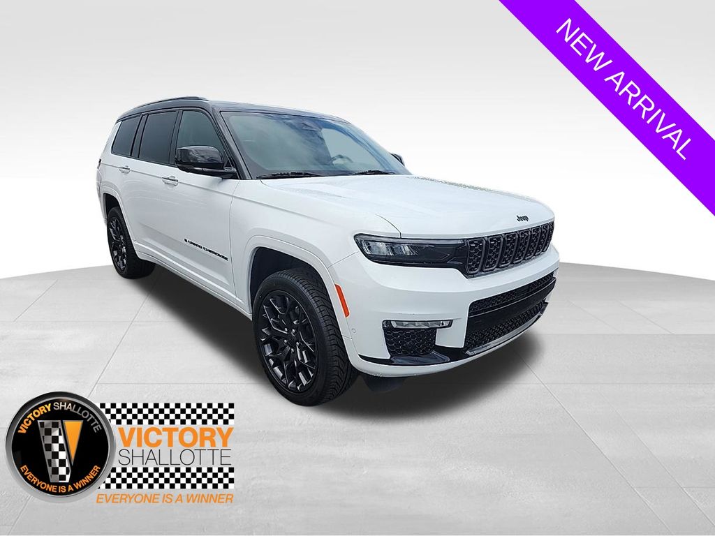 2025 Jeep Grand Cherokee L Summit 4x4's photo