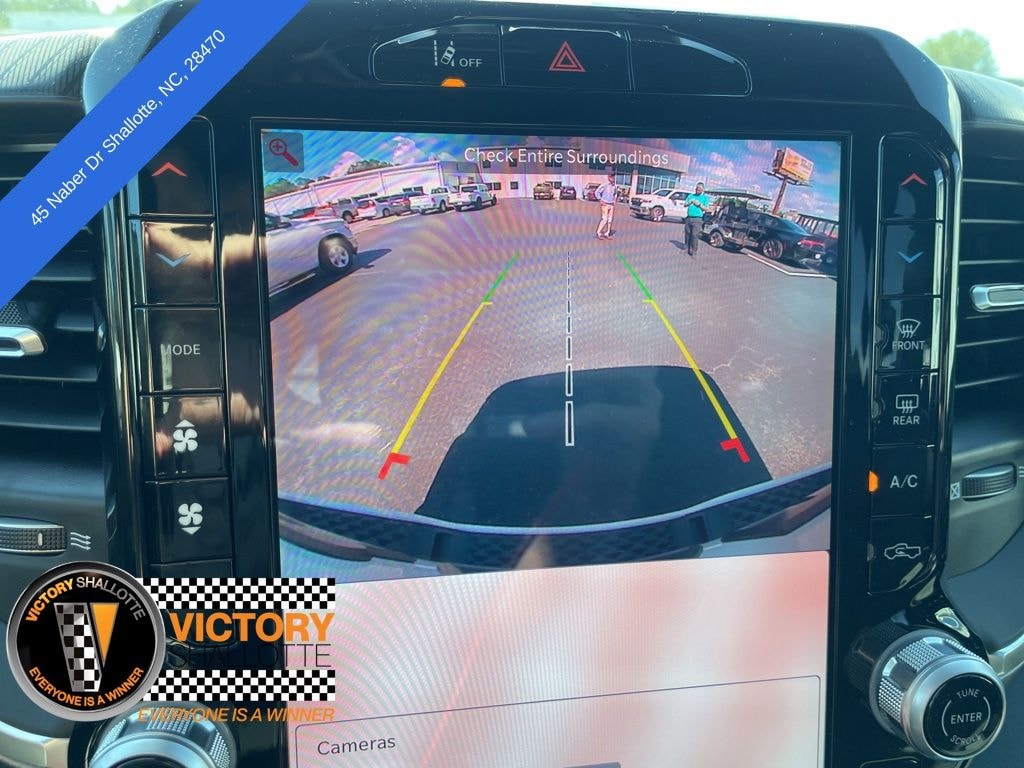 New 2025 Ram 1500 BIG HORN CREW CAB 4X4 5'7 BOX Pickup