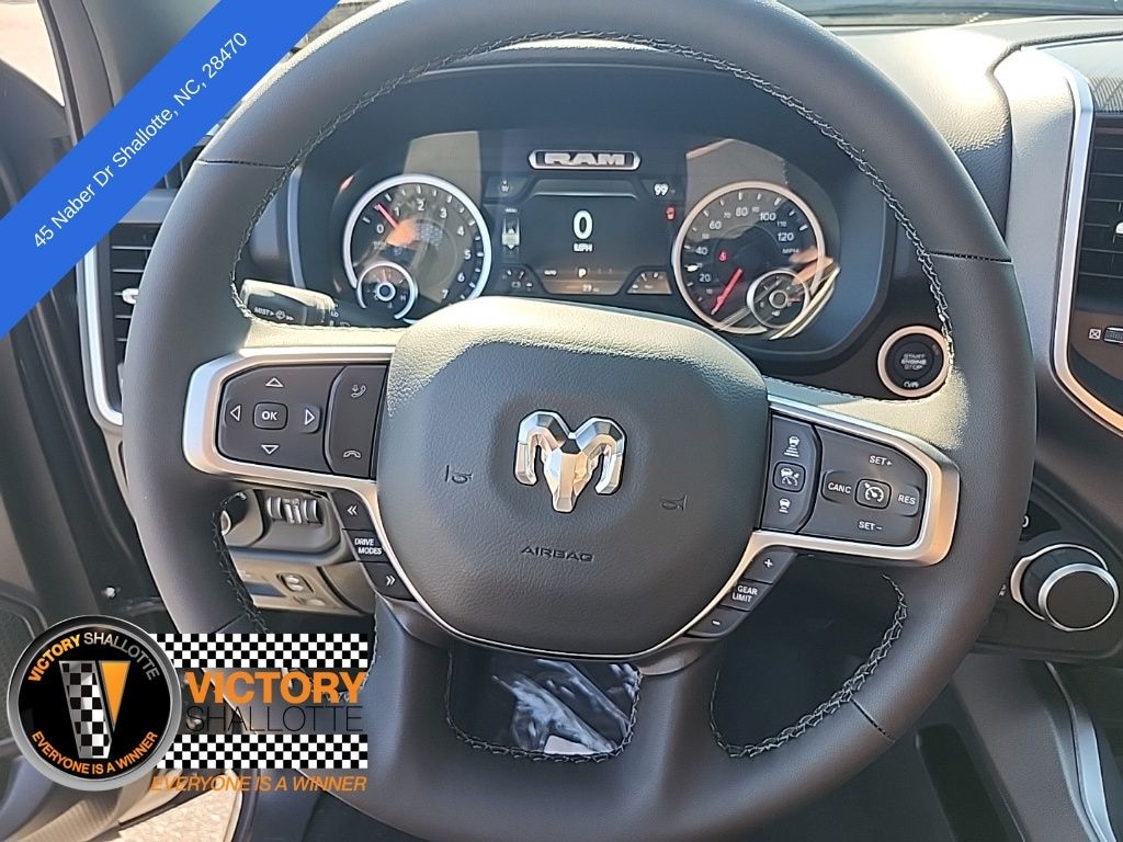 New 2025 Ram 1500 BIG HORN CREW CAB 4X4 5'7 BOX Pickup