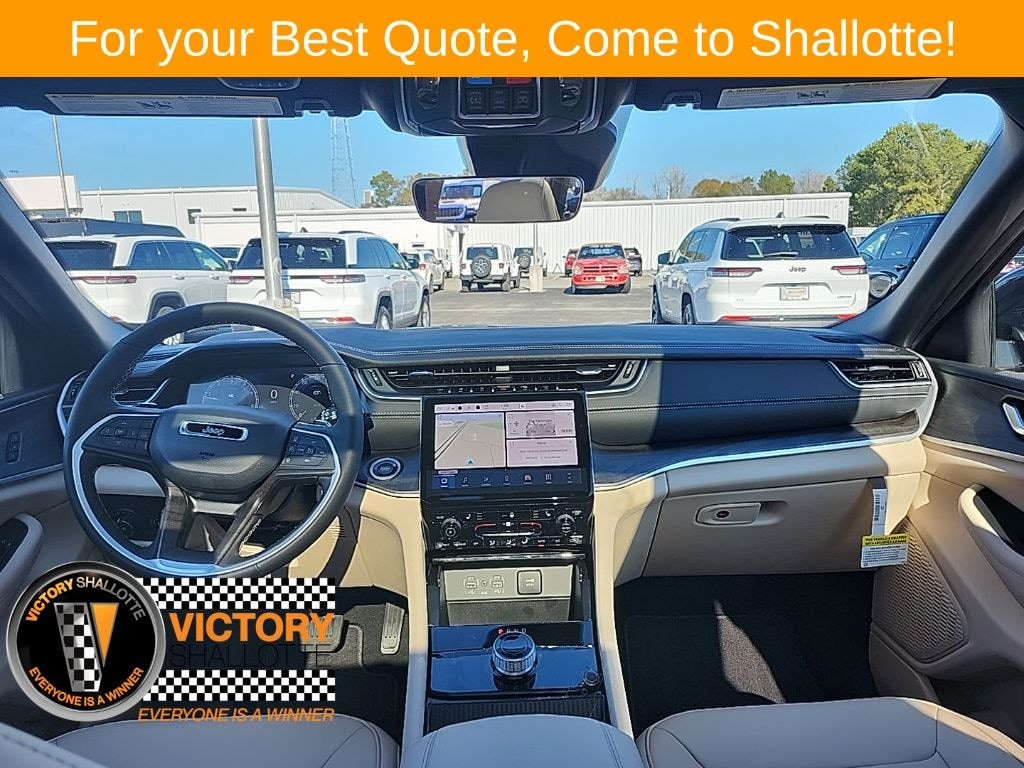 New 2025 Jeep Grand Cherokee LIMITED 4X2 Sport Utility