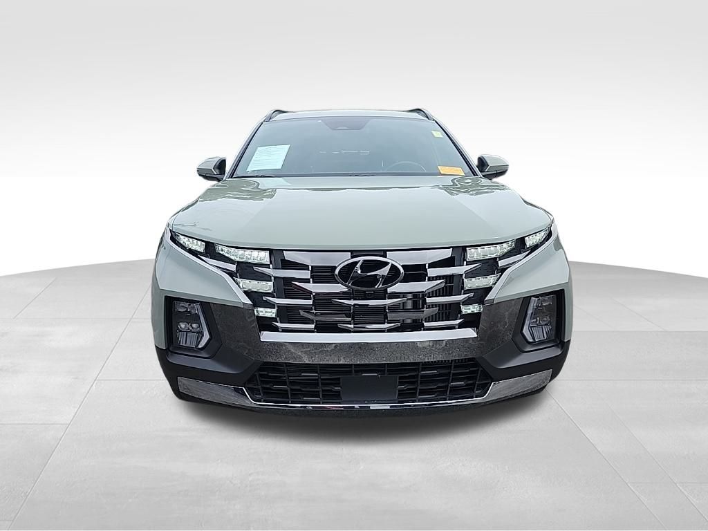 2023 Hyundai Santa Cruz Limited photo 2