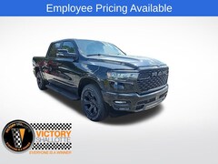 2025 Ram 1500 BIG HORN CREW CAB 4X4 5'7 BOX Pickup
