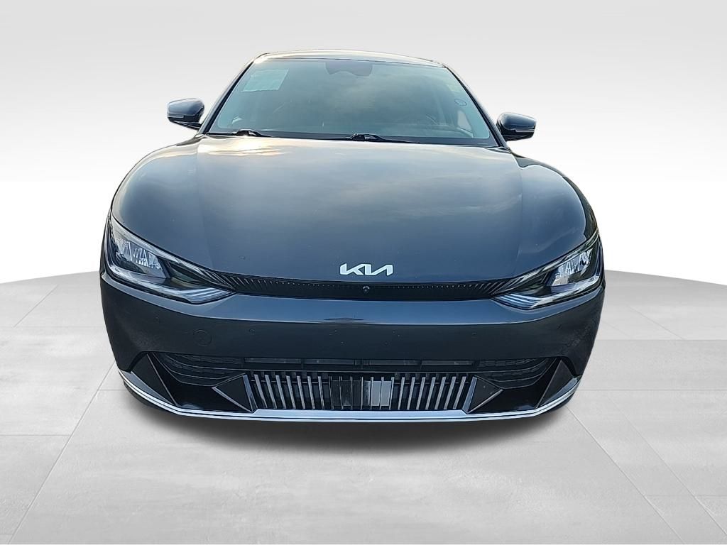2022 Kia EV6 Wind photo 3
