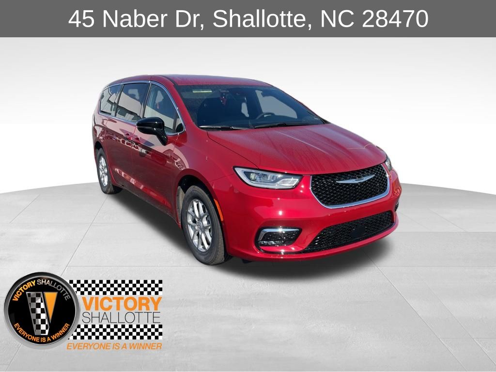 2026 Chrysler Pacifica Passenger Van 