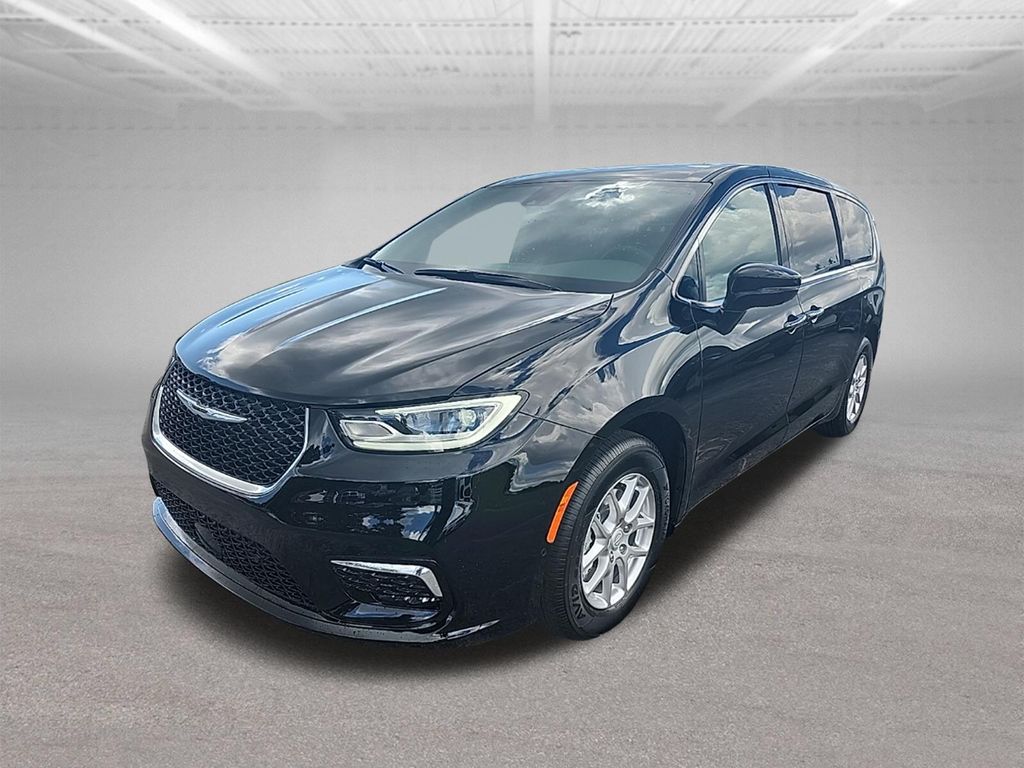 2026 Chrysler Pacifica Select - Photo 7