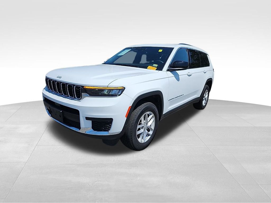 2024 Jeep Grand Cherokee Laredo X photo 3
