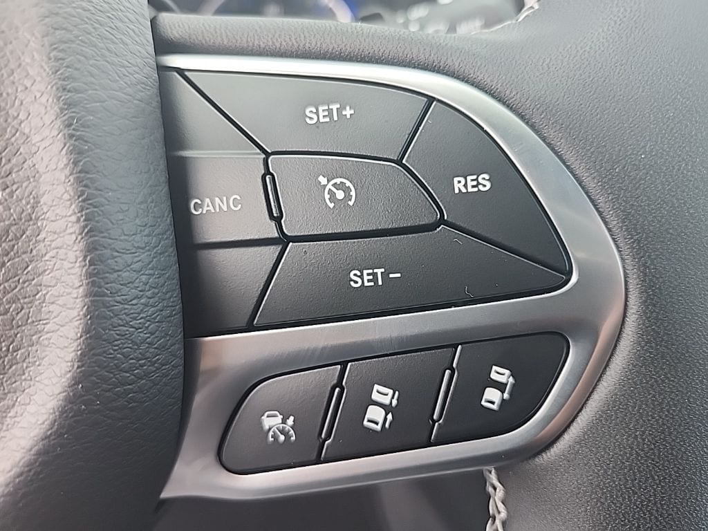 2026 Chrysler Pacifica Select - Photo 32