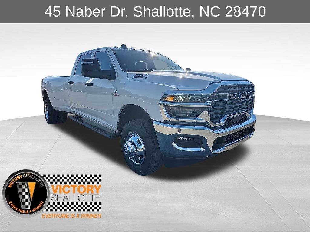 New 2026 Ram 3500 TRADESMAN CREW CAB 4X4 8' BOX Pickup
