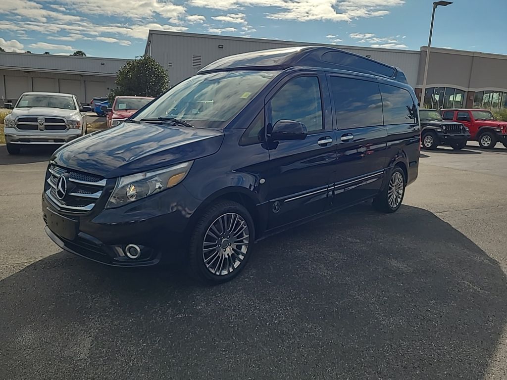 2016 Mercedes Benz Metris Passenger Van photo 3