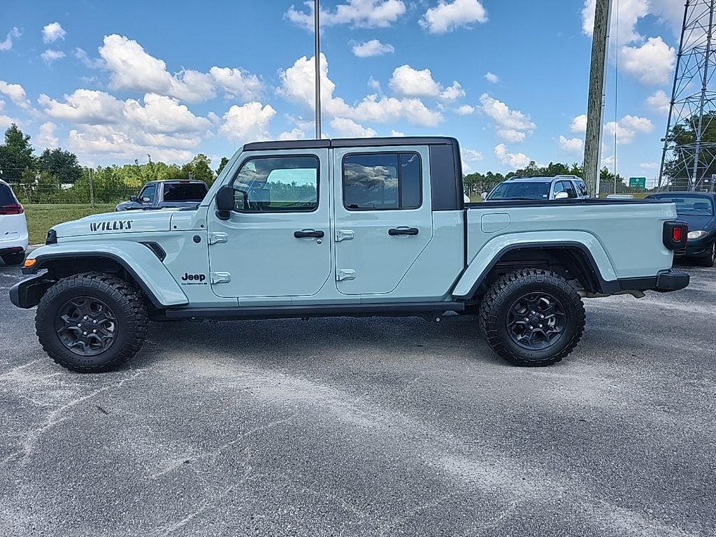 2023 Jeep Gladiator Willys photo 4