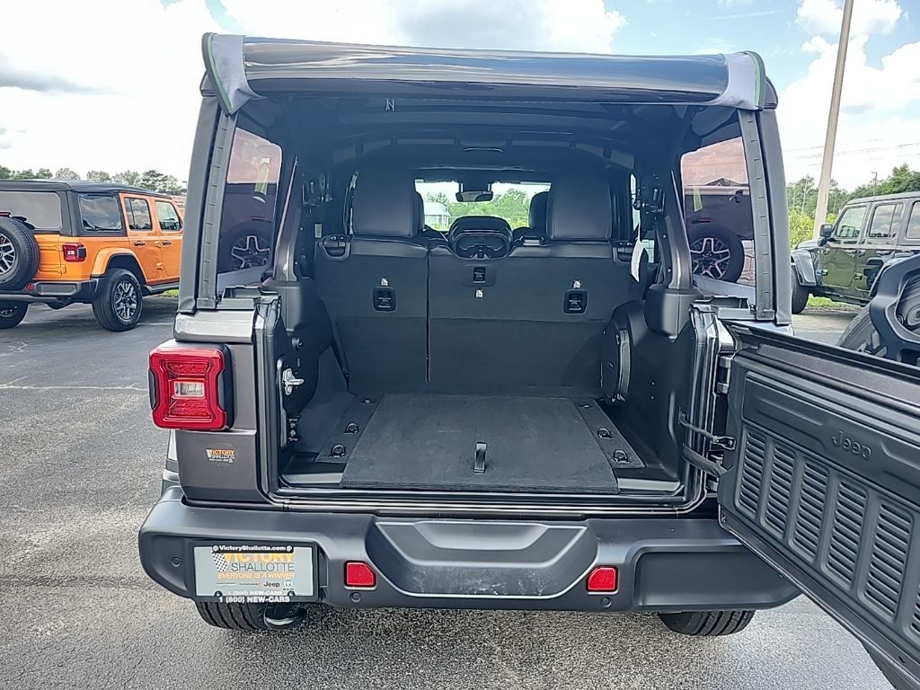 2025 Jeep Wrangler 4-Door Sahara - Photo 14