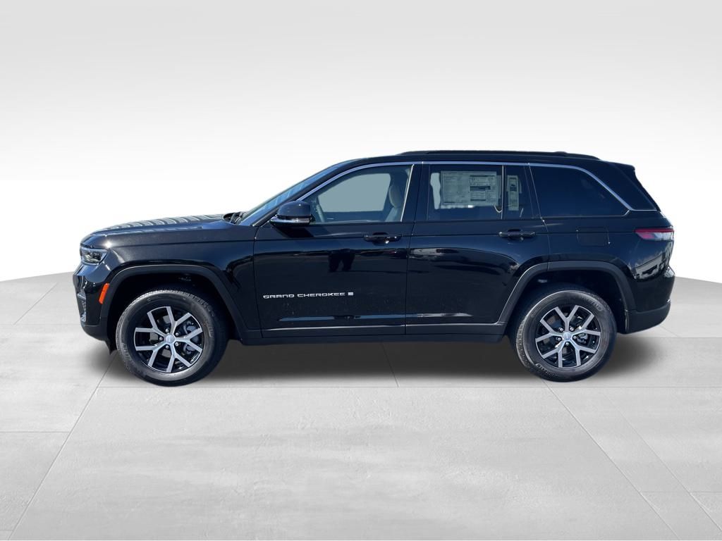 2025 Jeep Grand Cherokee Limited photo 3