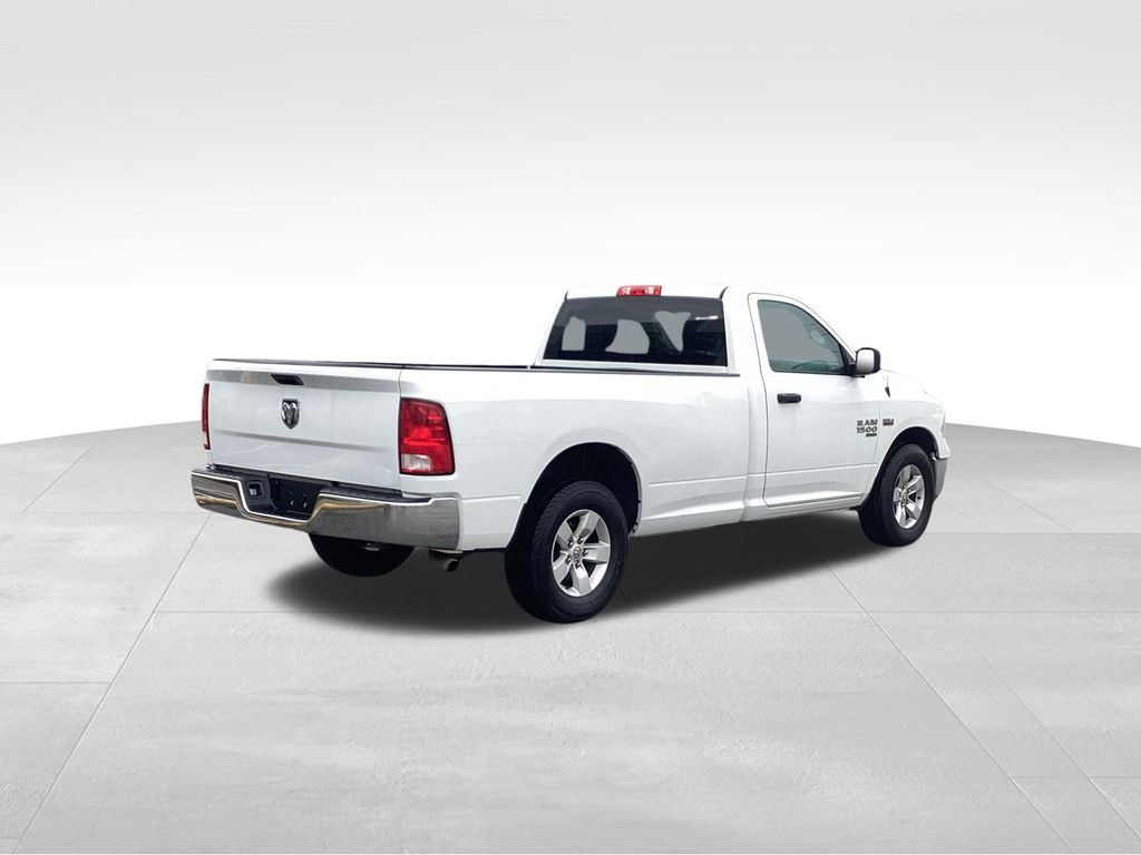 2021 Ram 1500 Classic Tradesman photo 3
