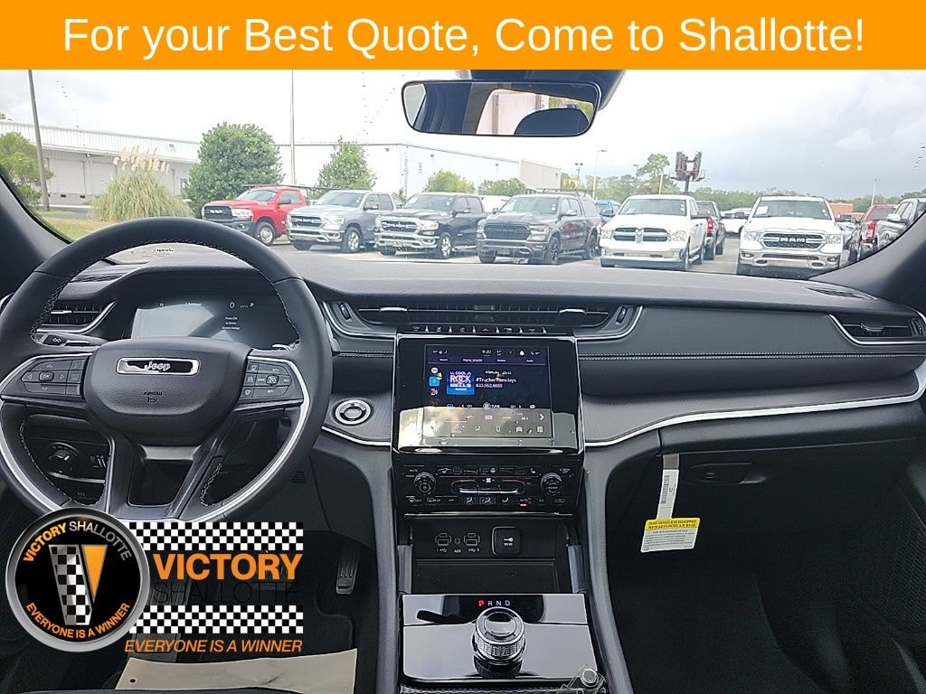 New 2026 Jeep Grand Cherokee LAREDO X 4X2 Sport Utility