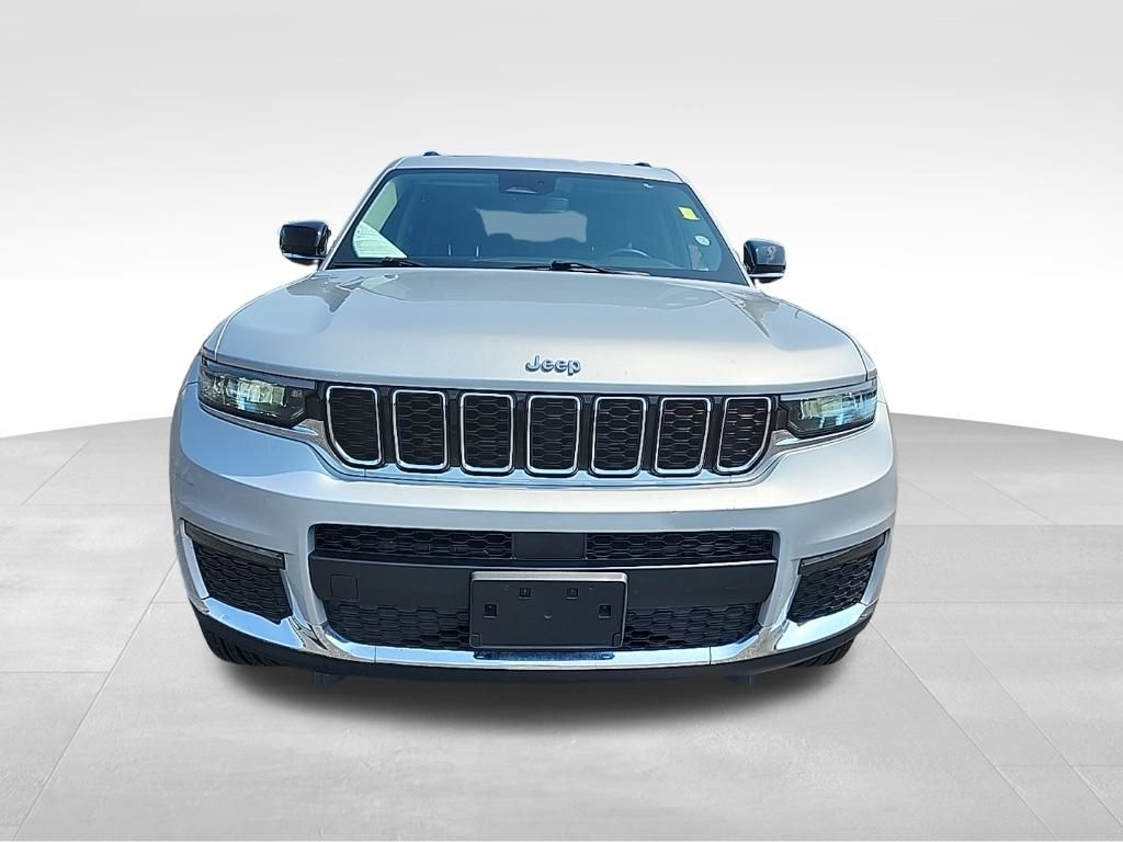 2021 Jeep Grand Cherokee L photo 2