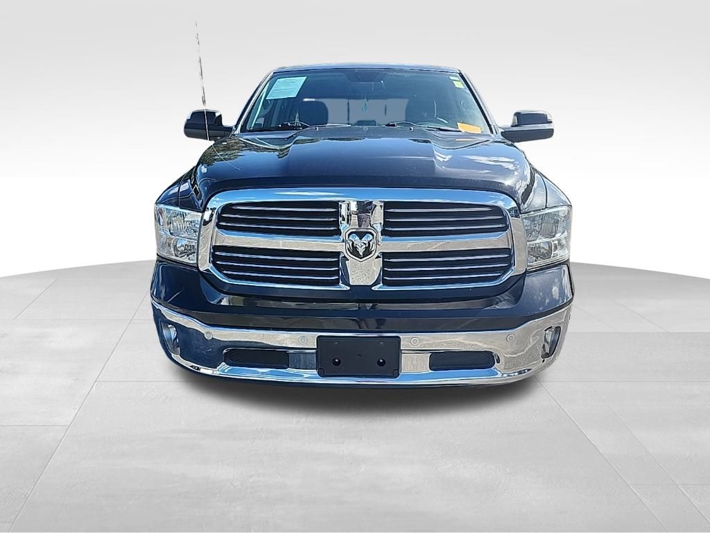 2015 Ram 1500 SLT photo 2