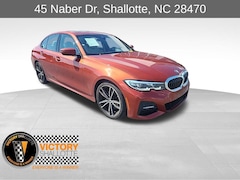2022 BMW 330i Sedan