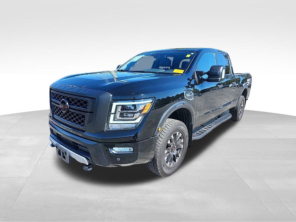 2024 Nissan Titan PRO-4X photo 2