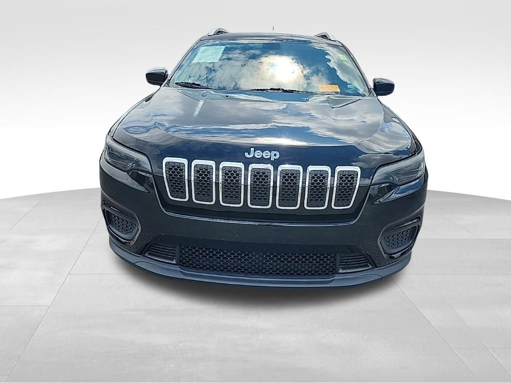 2020 Jeep Cherokee Latitude photo 2